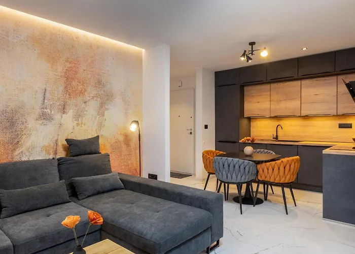 Brand New*City Centre Apart. Kirby