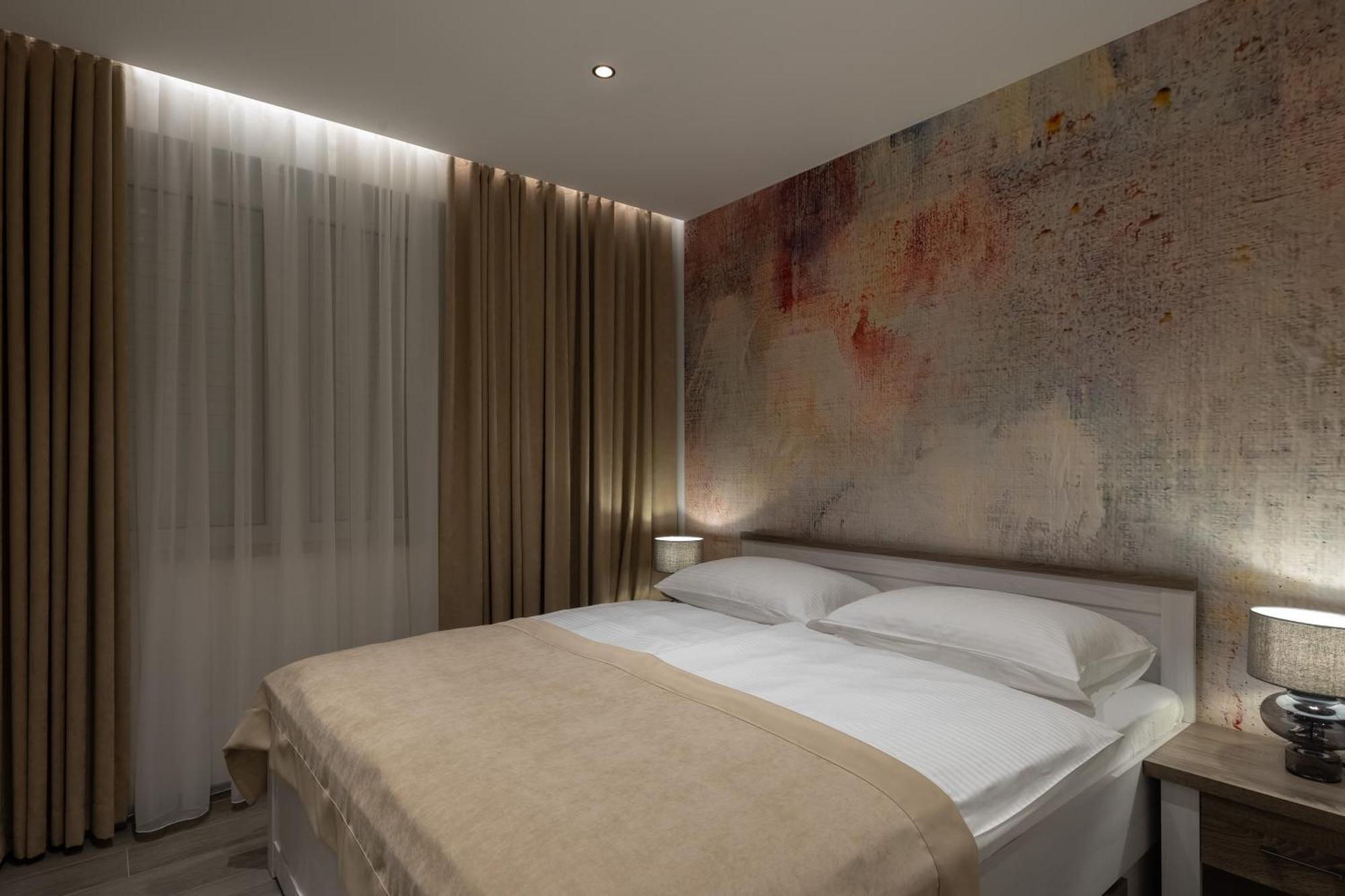 Brand New*city Centre Apart. Kirby *